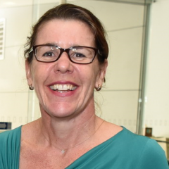 Dr Leanne Brown